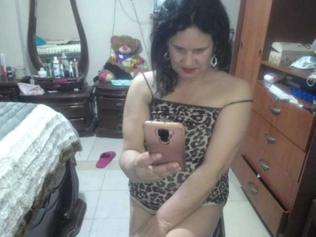 jazmin-mature's BongaCams show and profile