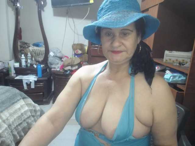jazmin-mature's BongaCams show and profile