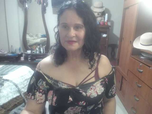 jazmin-mature's BongaCams show and profile