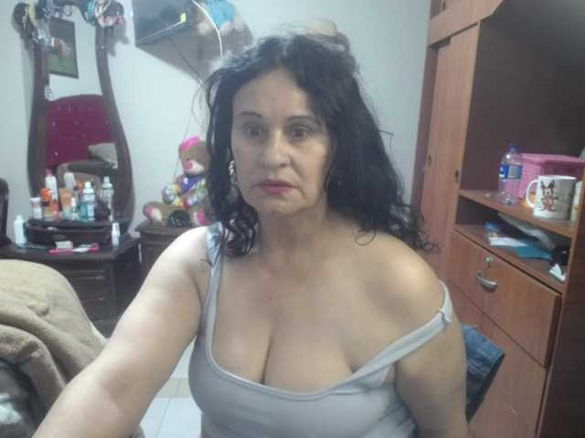 jazmin-mature's BongaCams show and profile