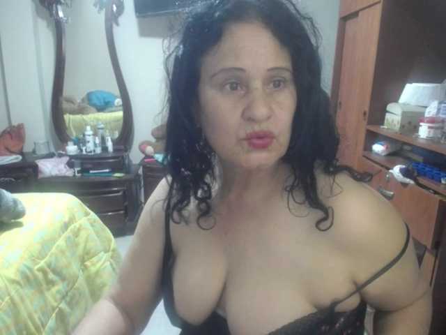 jazmin-mature's BongaCams show and profile