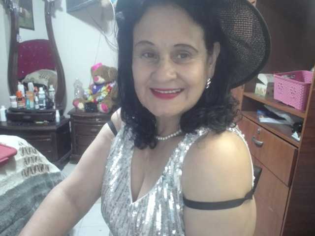 jazmin-mature — masturbation pussy  @remain @sofar  #mature #latina  #c2c #ass #pussy 