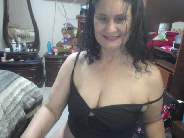 jazmin-mature's BongaCams show and profile