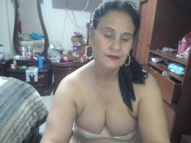 jazmin-mature's BongaCams show and profile