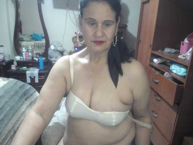jazmin-mature's BongaCams show and profile