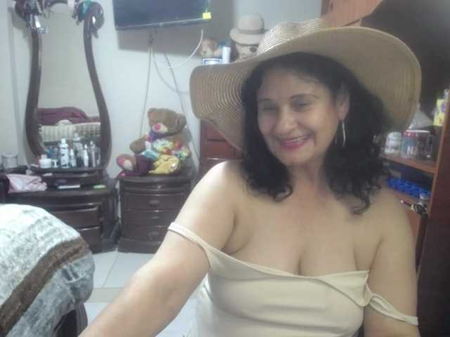 jazmin-mature's BongaCams show and profile