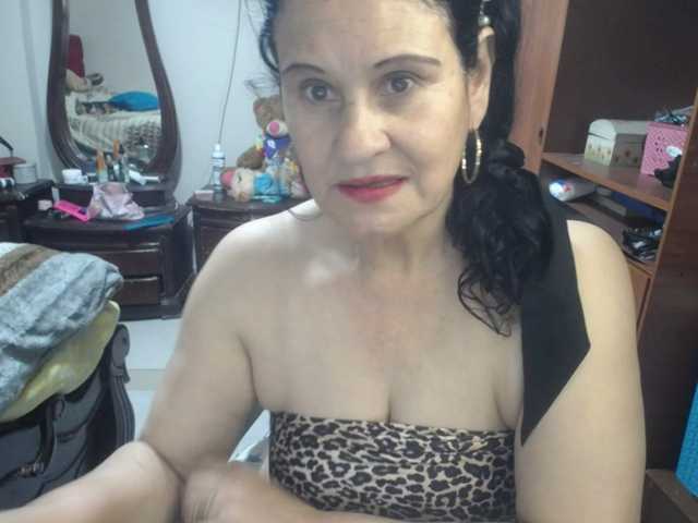 jazmin-mature live cam profile