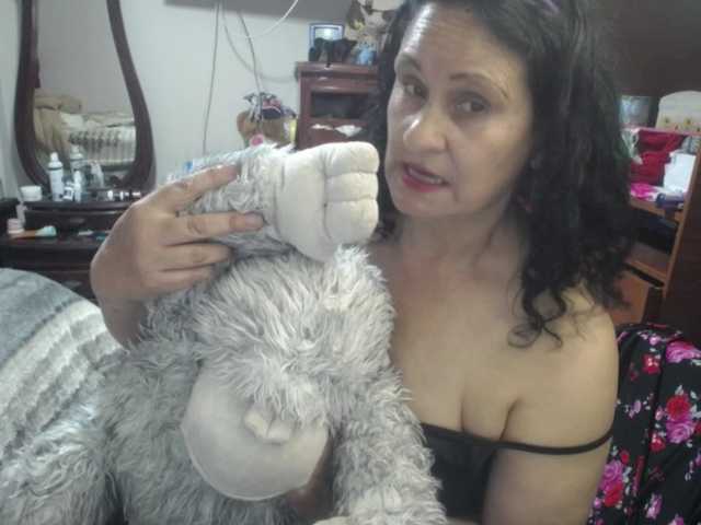 jazmin-mature's BongaCams show and profile