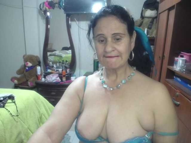 jazmin-mature Live Cam on BongaCams