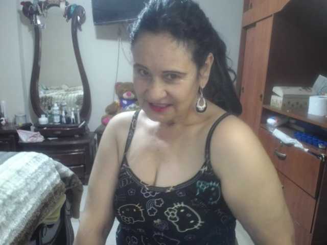 jazmin-mature's BongaCams show and profile