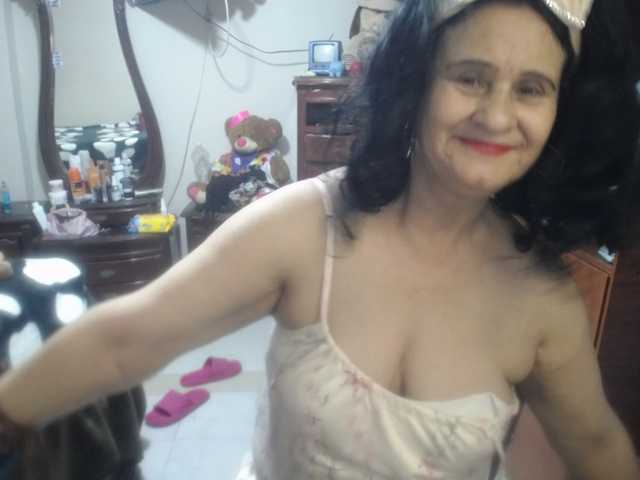 jazmin-mature's BongaCams show and profile