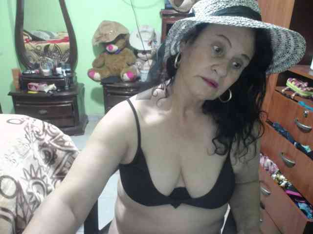 jazmin-mature webcam