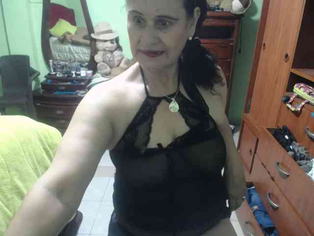 jazmin-mature webcam