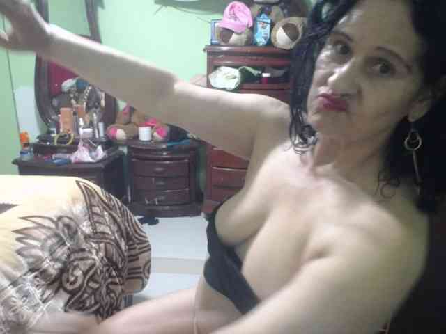 jazmin-mature webcam