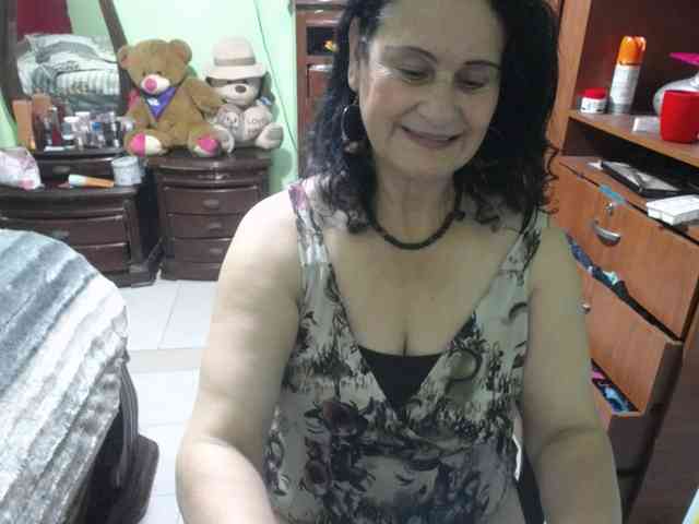 jazmin-mature webcam