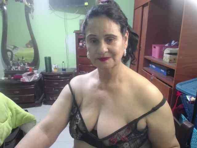 jazmin-mature webcam