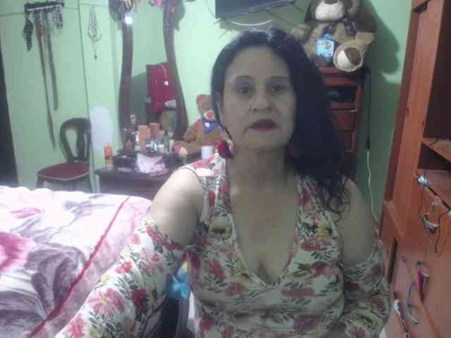 jazmin-mature webcam