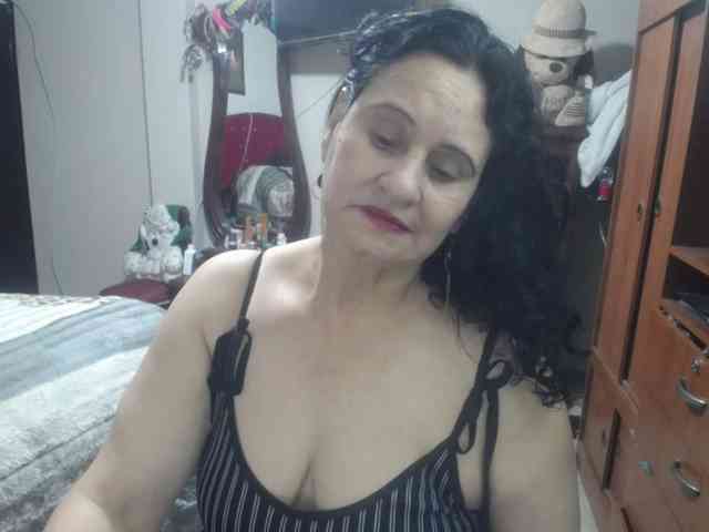 jazmin-mature webcam