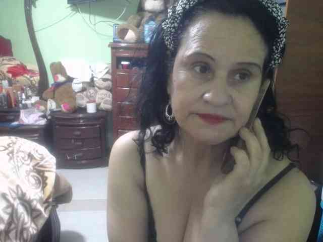 jazmin-mature webcam
