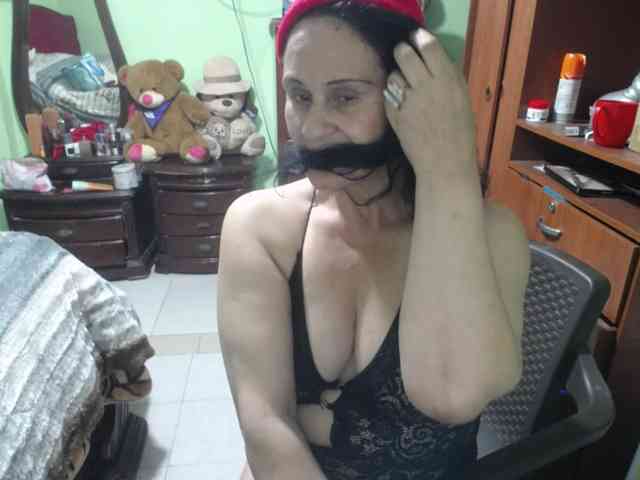 jazmin-mature webcam