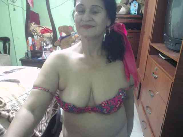 jazmin-mature webcam