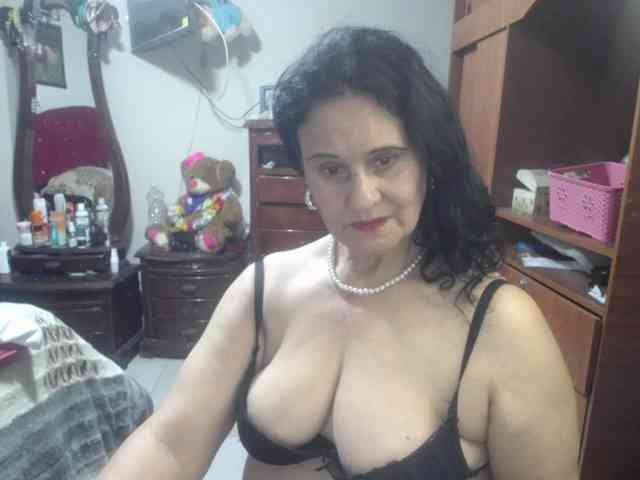 jazmin-mature webcam