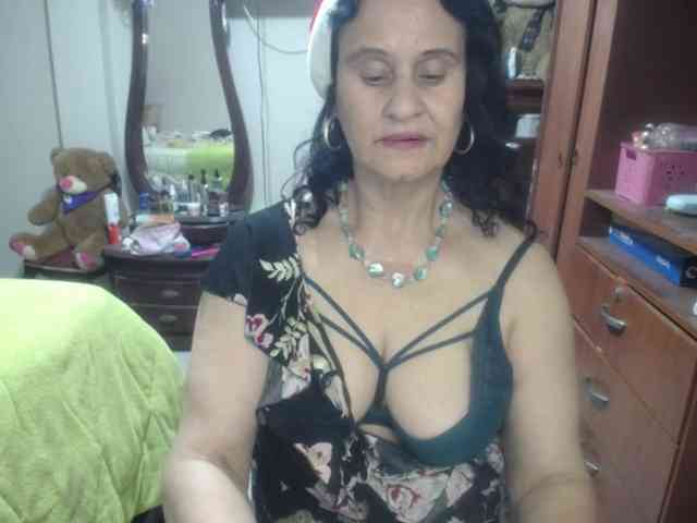 jazmin-mature webcam