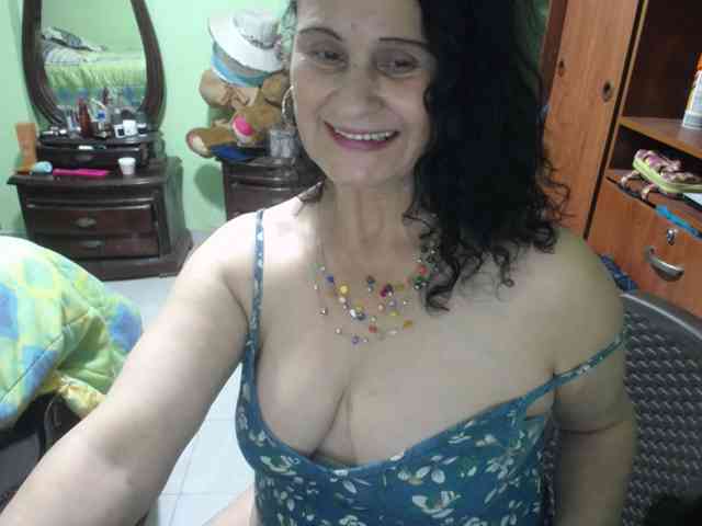 jazmin-mature webcam