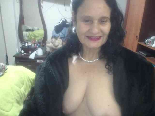 jazmin-mature jazmin-mature