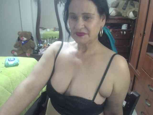 jazmin-mature webcam