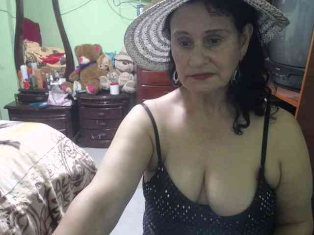 jazmin-mature webcam