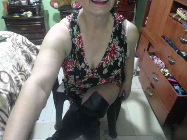 jazmin-mature webcam