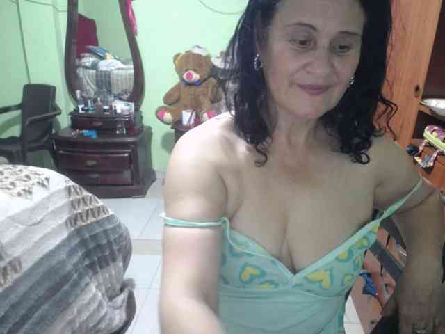 jazmin-mature webcam