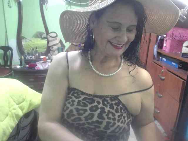 jazmin-mature webcam