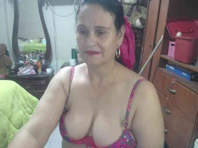 jazmin-mature webcam