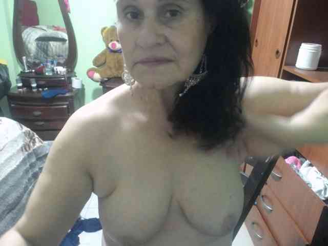 jazmin-mature webcam
