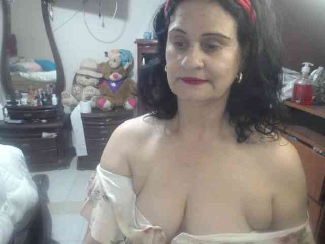 jazmin-mature jazmin-mature