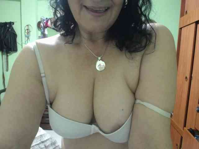 jazmin-mature webcam