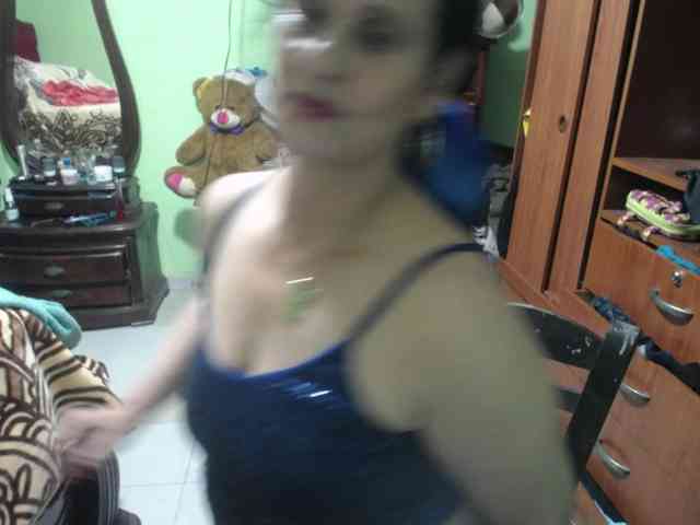 jazmin-mature webcam