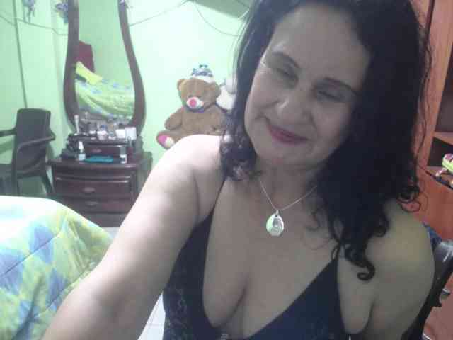 jazmin-mature webcam