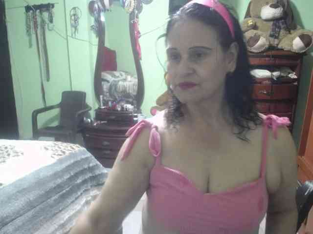 jazmin-mature webcam