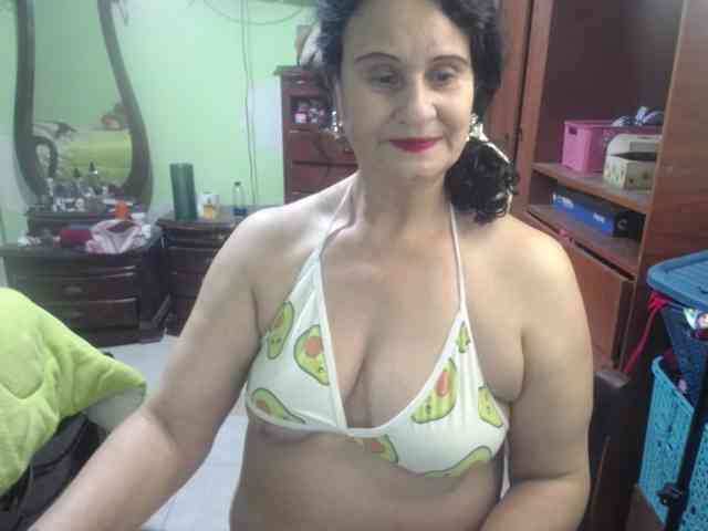 jazmin-mature webcam