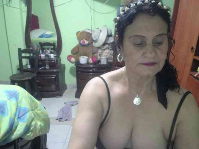 jazmin-mature webcam