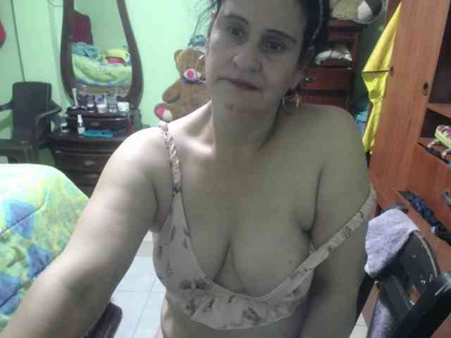 jazmin-mature webcam