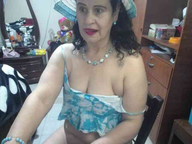 jazmin-mature webcam