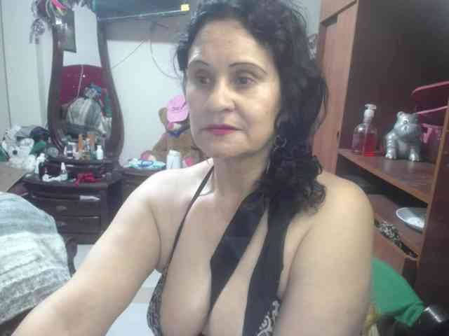 jazmin-mature webcam