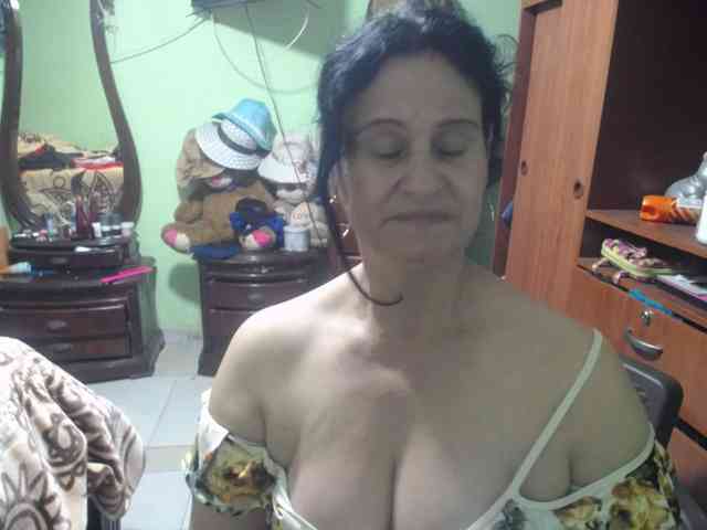 jazmin-mature webcam