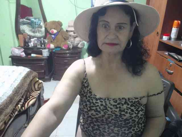 jazmin-mature webcam