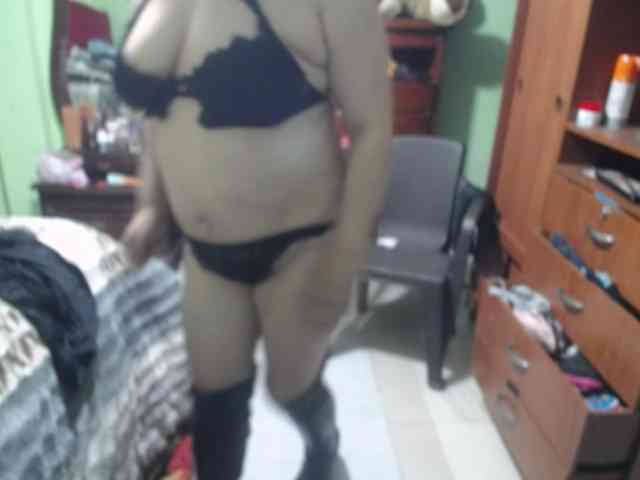 jazmin-mature webcam