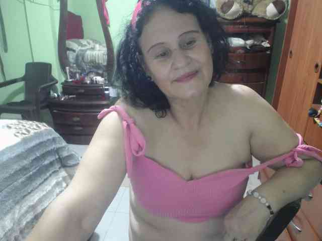 jazmin-mature webcam